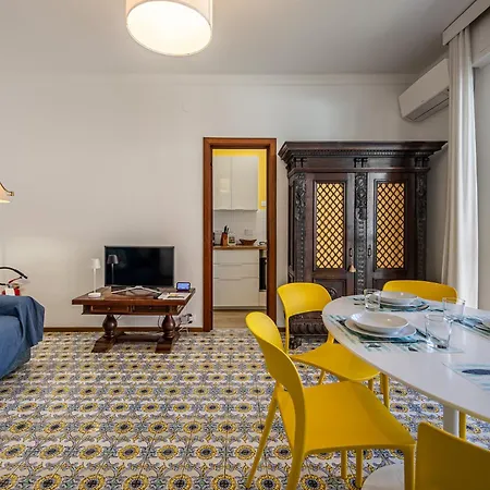 דירה L'acciughina Il Tuo Rifugio Con Piscina קמוגלי