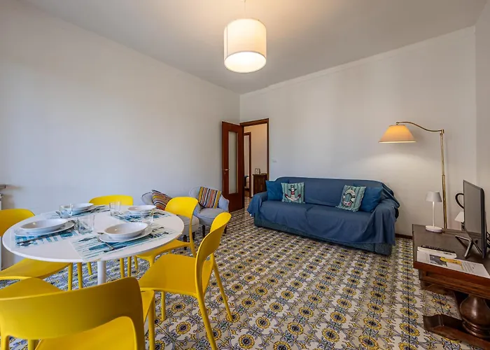 Lägenhet L'acciughina Il Tuo Rifugio Con Piscina